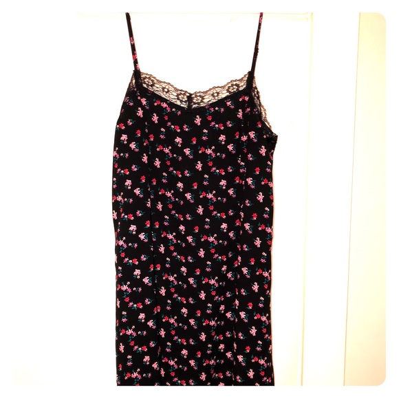 H&M Dresses & Skirts - Floral slip dress